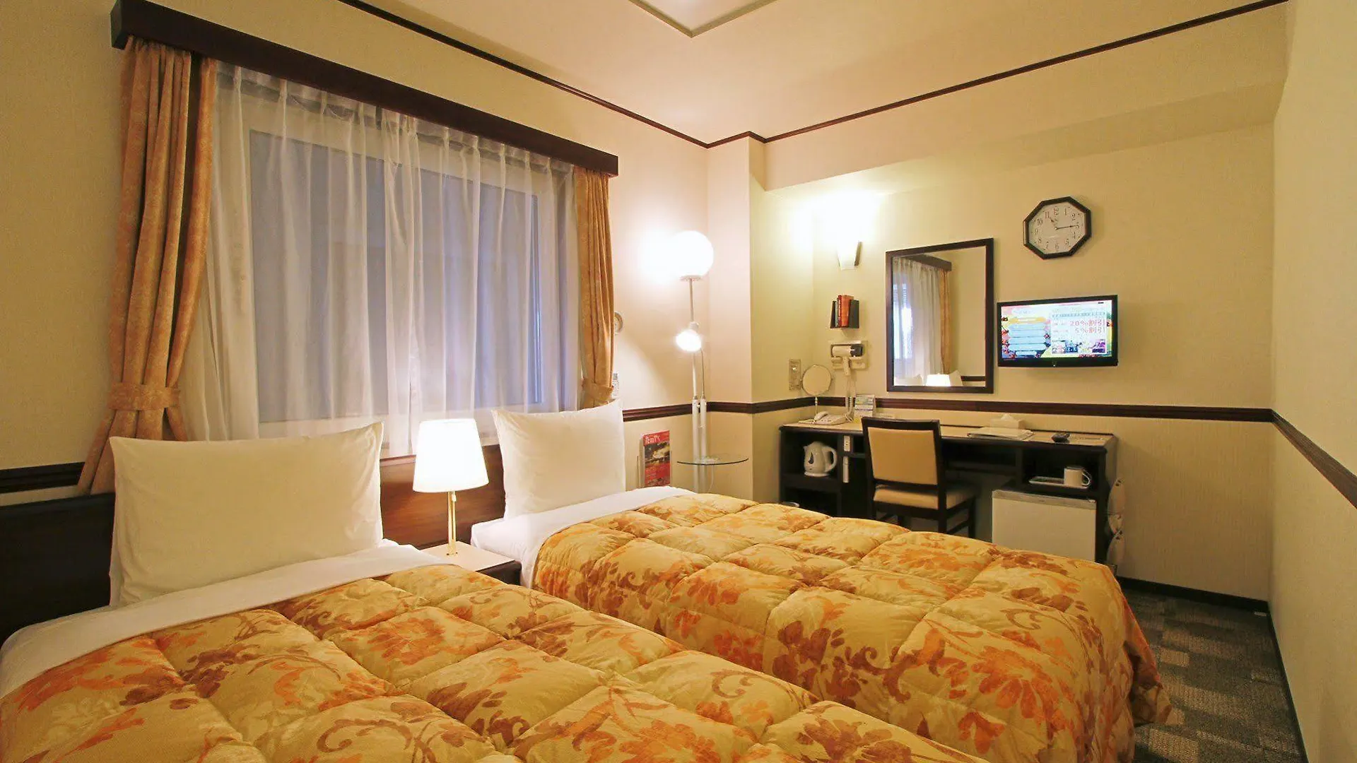 Toyoko Inn Shin-Osaka Chuo-Guchi Shinkan Japan